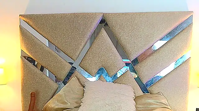 IsabellMendez  online show from September 18, 6:43 pm