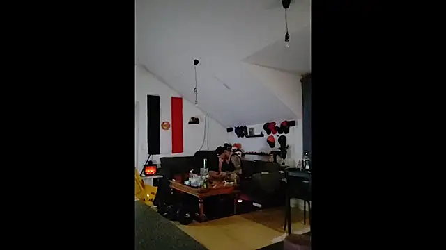 Snapshot of eltoulou chatting on January 11, 10:40 pm eltoulou online show from January 11, 10:40 pm