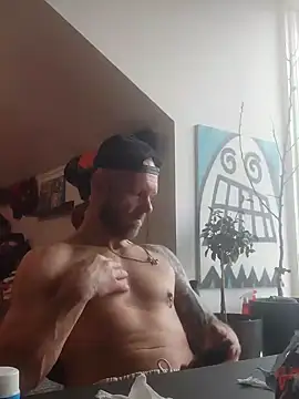 Snapshot of eltoulou chatting on January 31, 12:40 pm eltoulou online show from January 31, 12:40 pm