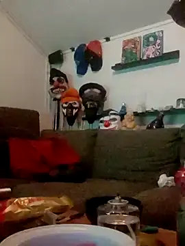 Snapshot of eltoulou chatting on February 1, 8:26 pm eltoulou online show from February 1, 8:26 pm