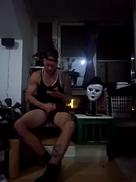 Snapshot of eltoulou chatting on September 11, 7:58 pm eltoulou online show from September 11, 7:58 pm