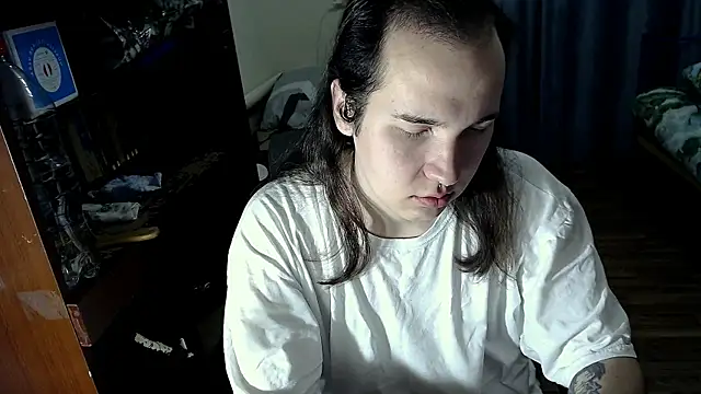 Snapshot of EvaMiron chatting on January 20, 3:26 am EvaMiron online show from January 20, 3:26 am