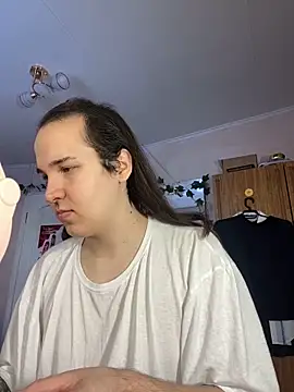 Snapshot of EvaMiron chatting on January 21, 6:43 am EvaMiron online show from January 21, 6:43 am