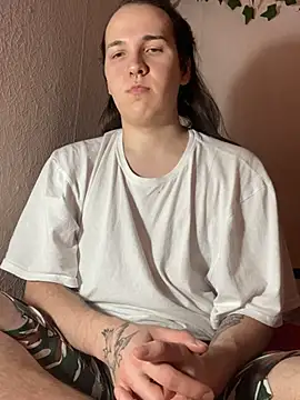 Snapshot of EvaMiron chatting on January 21, 9:46 am EvaMiron online show from January 21, 9:46 am