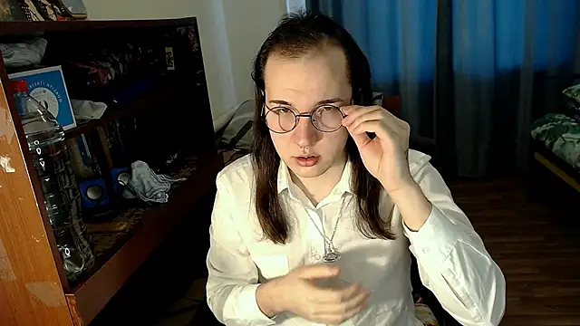 Snapshot of EvaMiron chatting on February 17, 5:36 am EvaMiron online show from February 17, 5:36 am