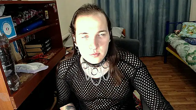 Snapshot of EvaMiron chatting on February 21, 5:53 pm EvaMiron online show from February 21, 5:53 pm