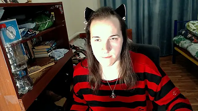 Snapshot of EvaMiron chatting on March 6, 3:56 pm EvaMiron online show from March 6, 3:56 pm