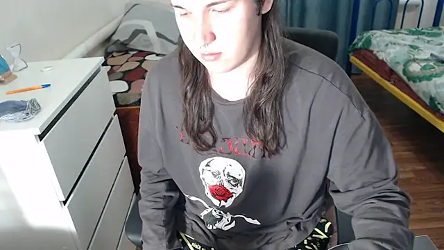 Snapshot of EvaMiron chatting on September 11, 8:47 am EvaMiron online show from September 11, 8:47 am