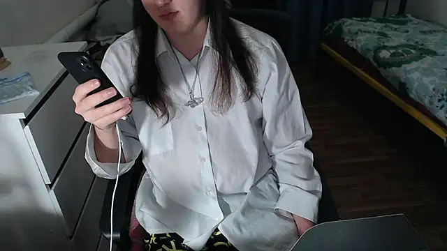 Snapshot of EvaMiron chatting on September 14, 7:24 pm EvaMiron online show from September 14, 7:24 pm