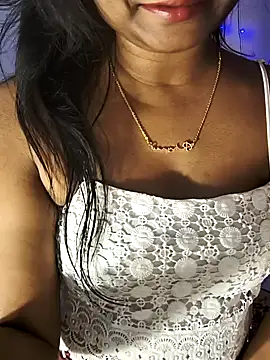 Snapshot of FANTASY_QUEEN_07 chatting on March 6, 9:58 am FANTASY QUEEN 07 online show from March 6, 9:58 am