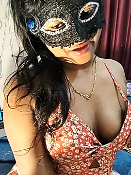 Snapshot of FANTASY_QUEEN_07 chatting on November 17, 8:25 pm FANTASY QUEEN 07 online show from November 17, 8:25 pm