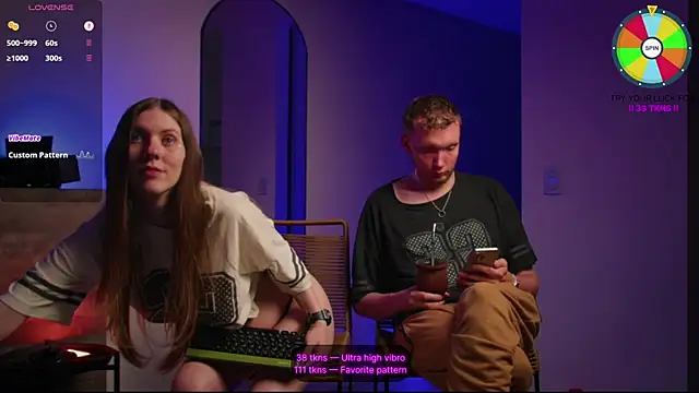 Snapshot of VunderSEX chatting on September 19, 7:14 pm VunderSEX online show from September 19, 7:14 pm