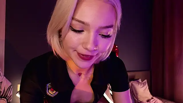 SandraBoyl online show from March 15, 10:35 am