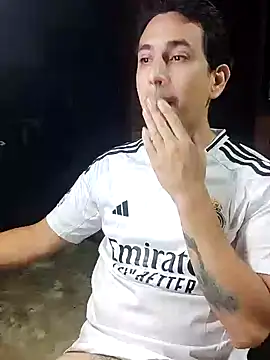 Rejy1992 online show from January 17, 4:06 am