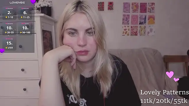 pawpaws online show from December 3, 8:28 pm