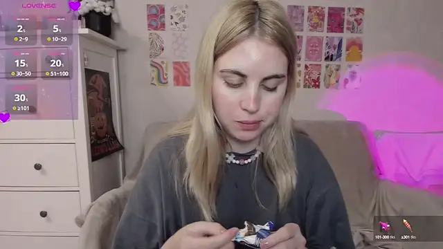 pawpaws online show from January 25, 12:47 pm