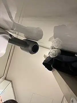 MEOW MEO online show from November 8, 3:45 pm