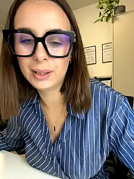 Hii Lolla online show from November 26, 7:09 am