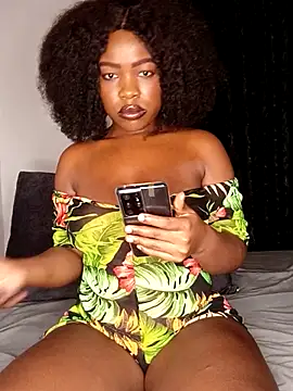 Snapshot of rosey_cheeks chatting on March 9, 3:32 am rosey cheeks online show from March 9, 3:32 am