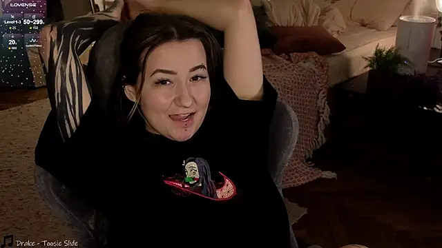 Snapshot of Megan__Hart chatting on January 11, 5:41 am Megan Hart online show from January 11, 5:41 am