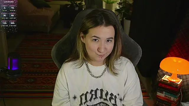 Snapshot of Megan__Hart chatting on February 26, 1:21 am Megan Hart online show from February 26, 1:21 am