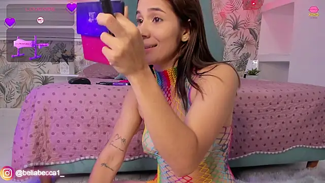 Snapshot of bellaa_becca chatting on February 11, 5:50 pm bellaa becca online show from February 11, 5:50 pm