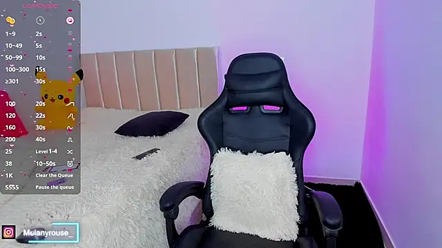 melanyrouse1 online show from March 5, 9:37 pm