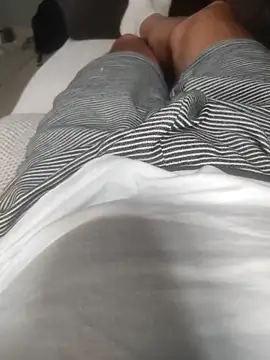 dredre1069 online show from December 19, 1:51 pm