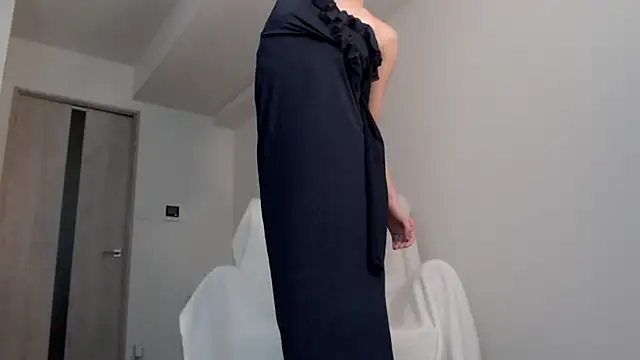 Snapshot of Lily_0000 chatting on December 22, 3:33 pm Lily 0000 online show from December 22, 3:33 pm