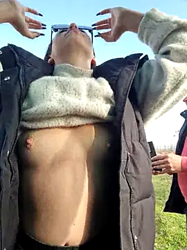 Snapshot of -Pupsiki- chatting on November 9, 7:50 am -Pupsiki- online show from November 9, 7:50 am