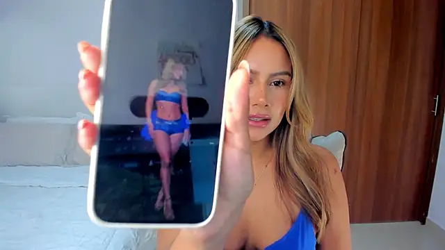 Snapshot of AndreaMartini chatting on September 26, 1:20 am AndreaMartini online show from September 26, 1:20 am