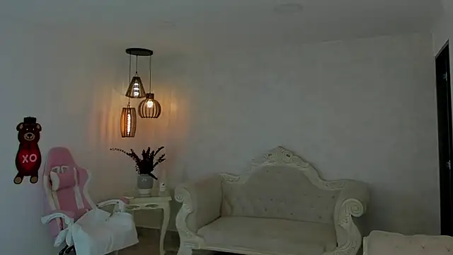 shantallknowless online show from March 6, 11:58 am