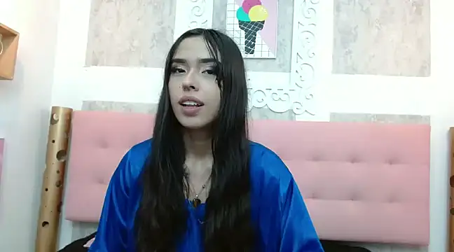 Snapshot of Cloeandtyfanny chatting on February 28, 3:59 am Cloeandtyfanny online show from February 28, 3:59 am