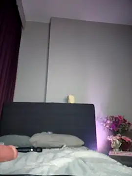 Snapshot of Teya_New chatting on December 21, 7:56 am Teya New online show from December 21, 7:56 am