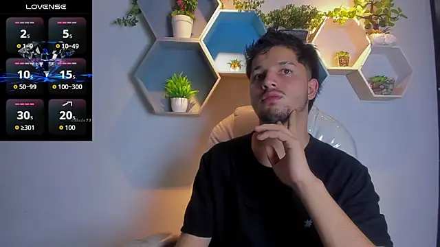 Snapshot of Issac_james_ chatting on February 26, 7:35 pm Issac james online show from February 26, 7:35 pm