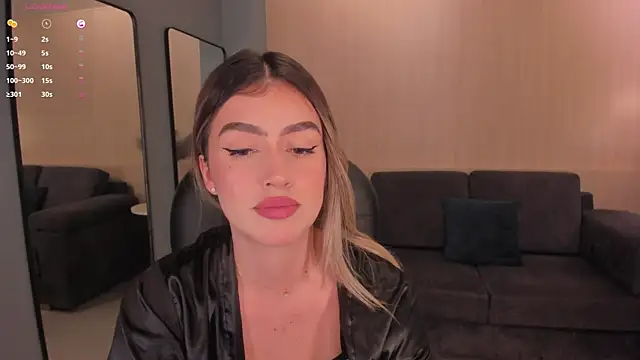 PaulinaSantos  online show from March 9, 8:21 pm