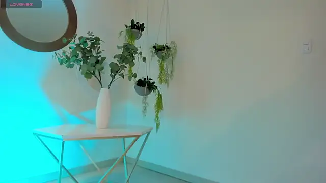 PaulinaSantos  online show from March 18, 7:31 pm