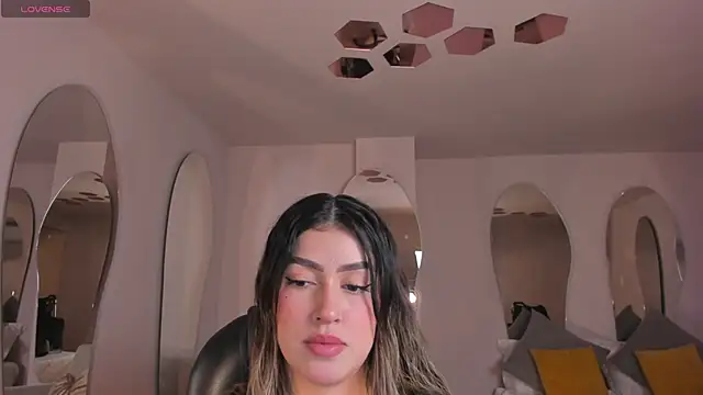 PaulinaSantos  online show from September 12, 7:14 pm