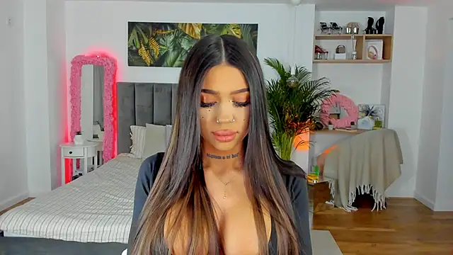 Snapshot of Fancy_Jenn chatting on January 25, 6:35 pm Fancy Jenn online show from January 25, 6:35 pm