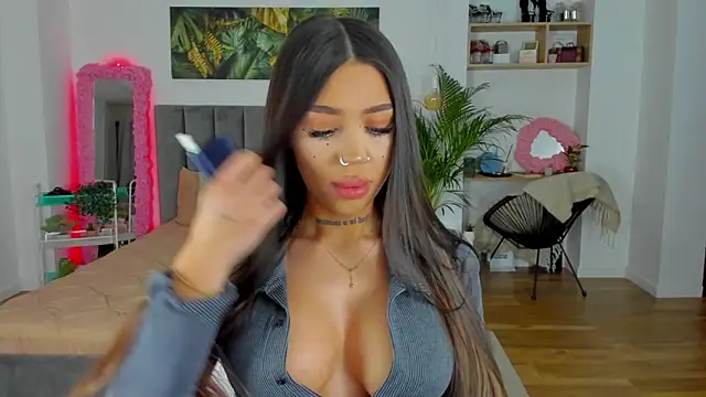 Snapshot of Fancy_Jenn chatting on March 11, 6:41 pm Fancy Jenn online show from March 11, 6:41 pm