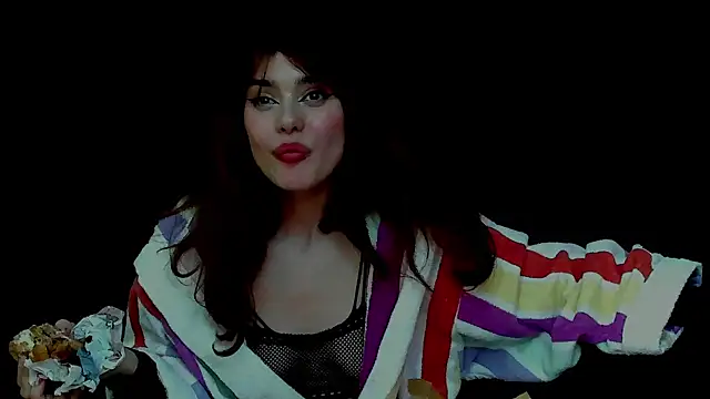 SophieCharm online show from December 18, 2:28 pm