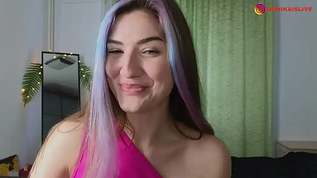 monikavenom online show from January 11, 8:00 am