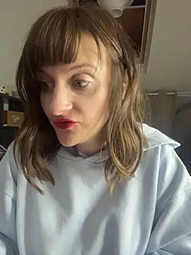 victoirenextdoor online show from March 23, 8:24 pm