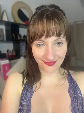 victoirenextdoor online show from April 9, 7:41 pm