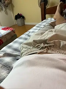 Snapshot of Wantsomemore2 chatting on September 30, 1:43 am Wantsomemore2 online show from September 30, 1:43 am