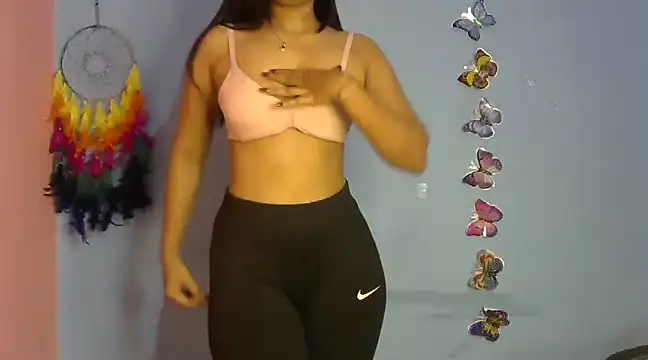 Snapshot of Black_cat_cutie chatting on December 26, 4:43 am Black cat cutie online show from December 26, 4:43 am