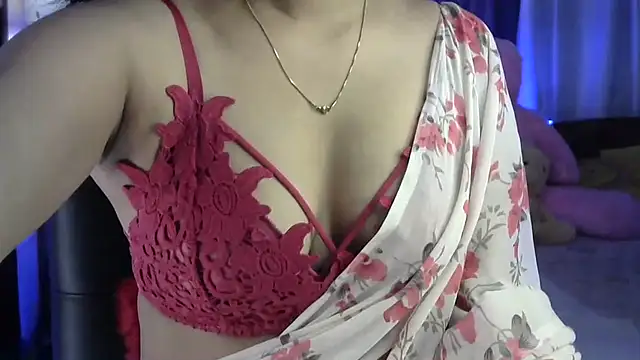 Snapshot of Black_cat_cutie chatting on October 17, 4:37 am Black cat cutie online show from October 17, 4:37 am