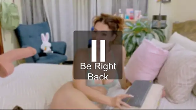 Abrilqueen online show from April 21, 1:42 am