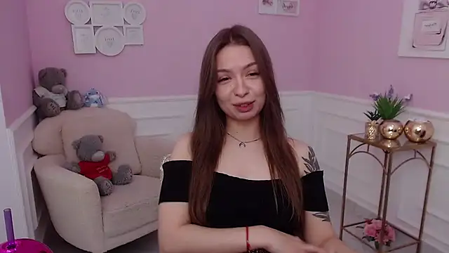 LucySkilar online show from October 13, 5:40 am