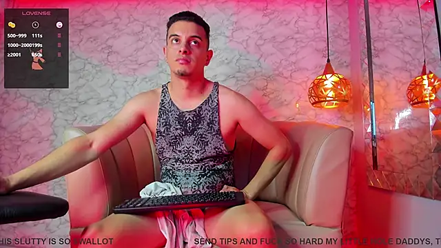 Maximo   online show from November 25, 10:10 pm